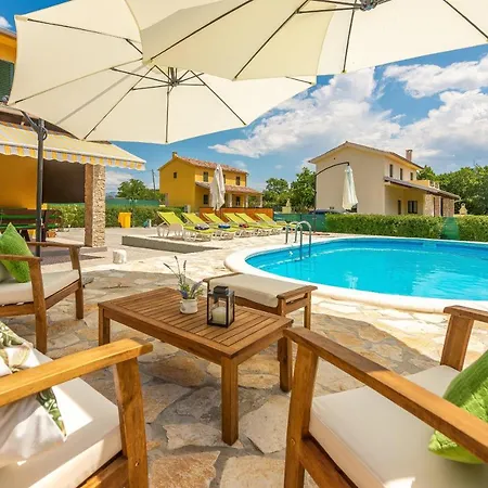 Ferienhaus Sonnenliebe Bei Zadar
