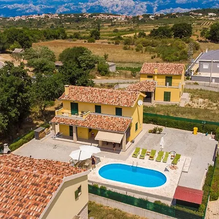 Holiday home Ferienhaus Sonnenliebe Bei Zadar Radovin
