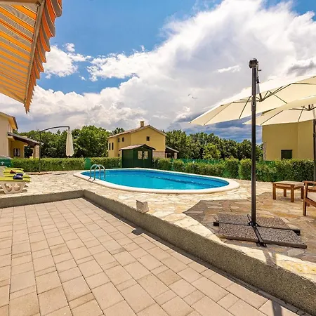 Ferienhaus Sonnenliebe Bei Zadar Holiday home
