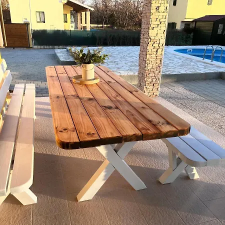 Ferienhaus Sonnenliebe Bei Zadar Radovin