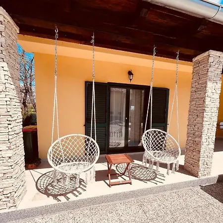 Ferienhaus Sonnenliebe Bei Zadar Radovin