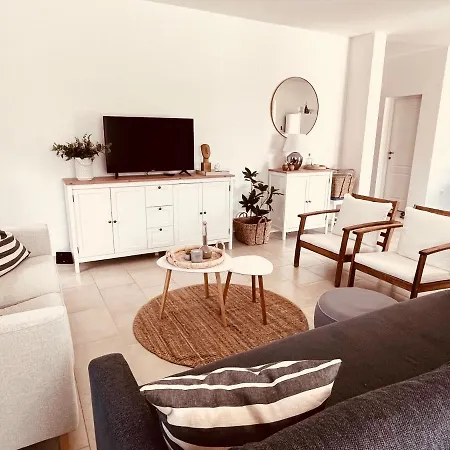 Ferienhaus Sonnenliebe Bei Zadar Radovin